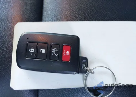 2018 Toyota Highlander Xle z USA, uszkodzony, nr VIN 5TDJZRFH9JS809846